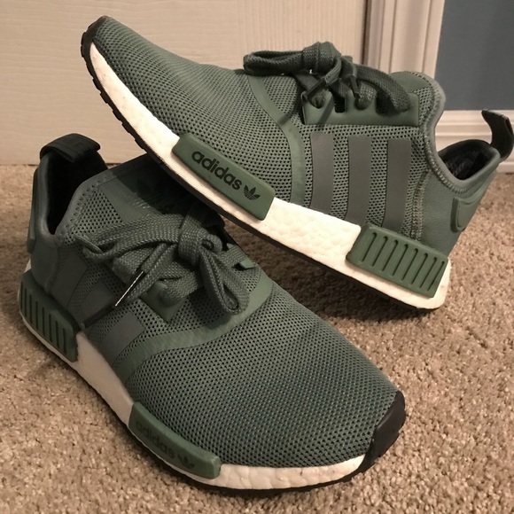 le adidas nmd r1 numero 6 poshmark le adidas nmd r1 numero 6 poshmark